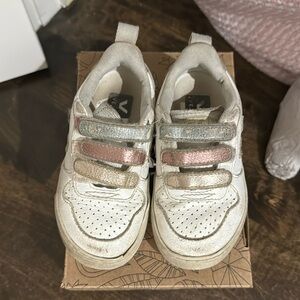 Toddler Veja V10 chromefree sneakers size 25